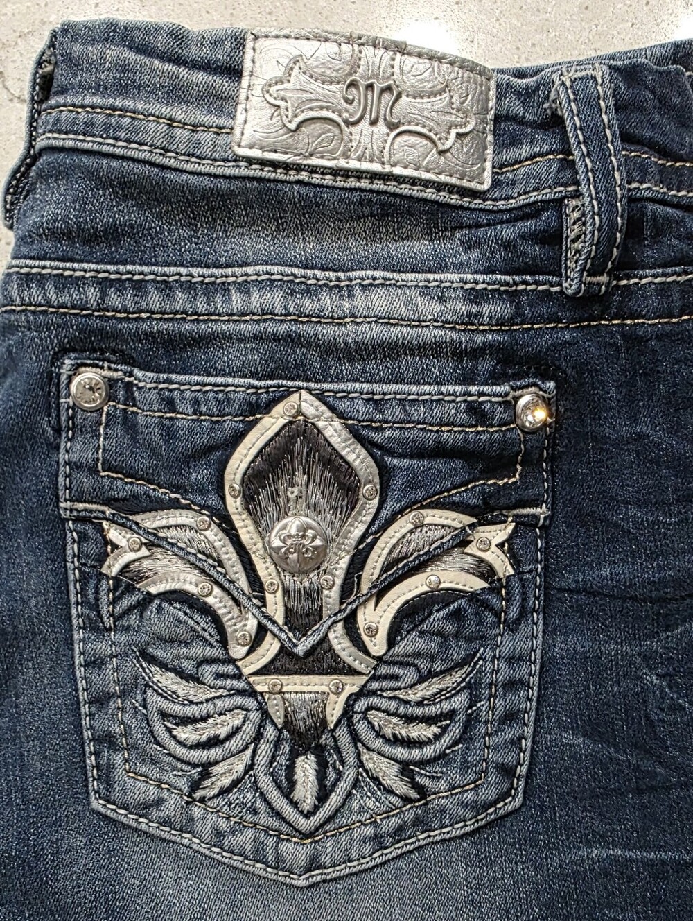 Miss Me Easy Boot Jeans 34 Long Fleur De Lis Embellished Rhinestone Western Y2K